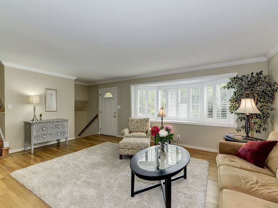 1st image of 3430 Glen Carlyn Dr