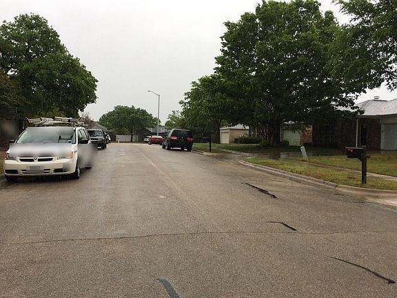 4th image of 3949 Parkhaven Dr