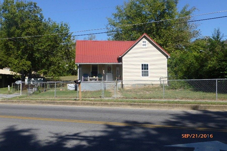 1st image of 3624 W Blount Ave