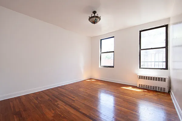 Rented by R New York | media 22