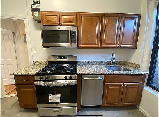 1st image of 623 W 207th St APT 30
