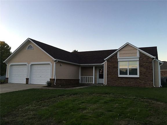 2nd image of 3414 N Oak Tree Dr