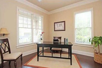 4th image of 590 Willow Oak Way