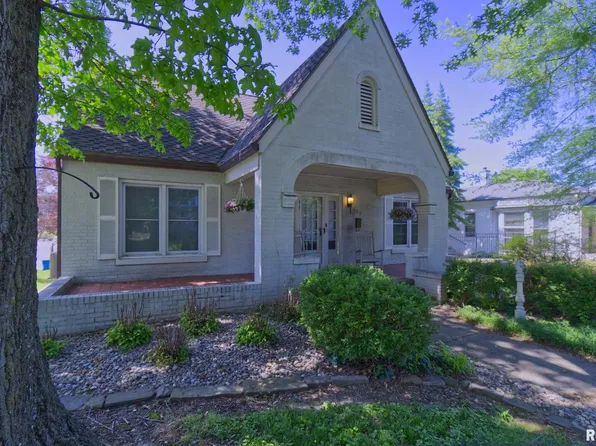 407 S Main St, Anna, IL 62906