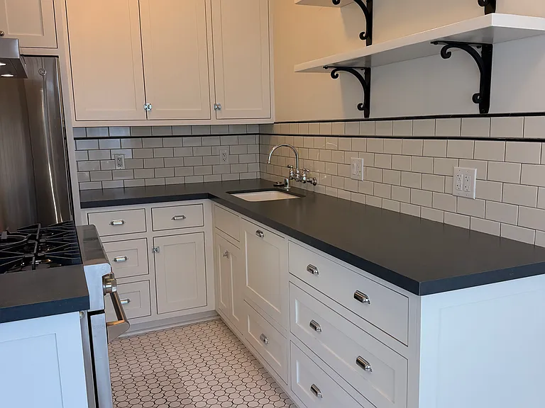 314 N Curson Ave #103 — Photo 9