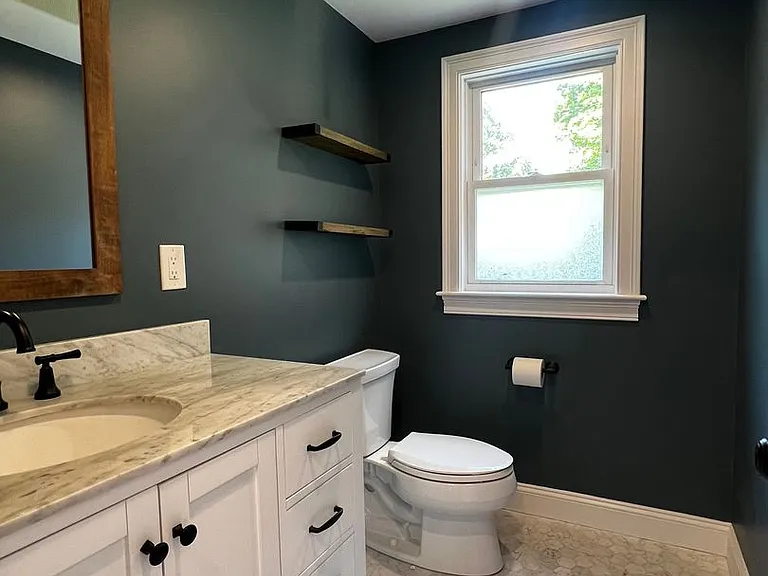 181 Christina St — Photo 19