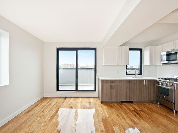 2nd image of 387 Bleecker St Penthouse A