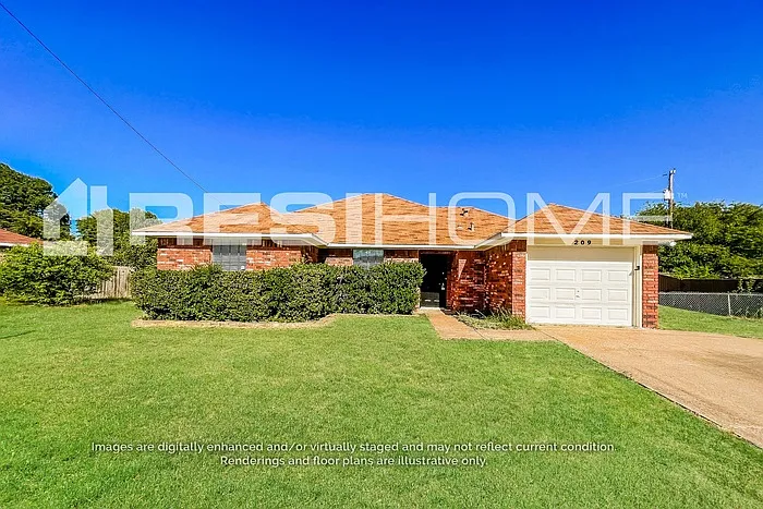 209 Madre Cir — Photo 1