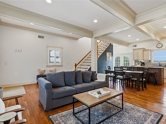 2nd image of 2407 Burham St