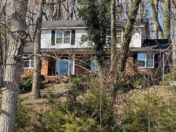 2nd image of 2859 Morgantown Rd