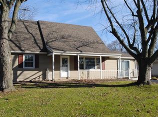 719 Heritage Rd, Valparaiso, IN 46385