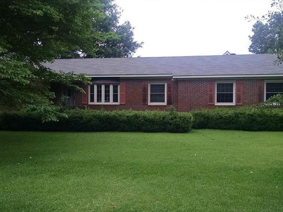 1st image of 319 McDaniel Dr
