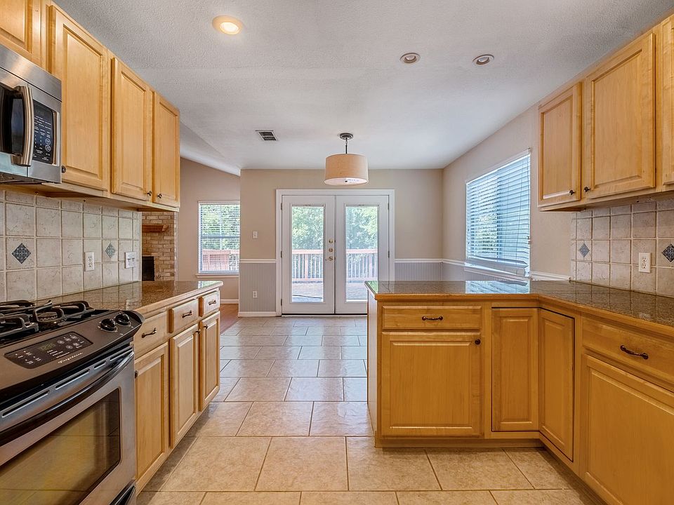 1st image of 2401 Shiloh Dr