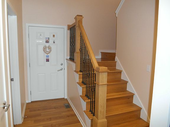3rd image of 450 Howard Ave #22