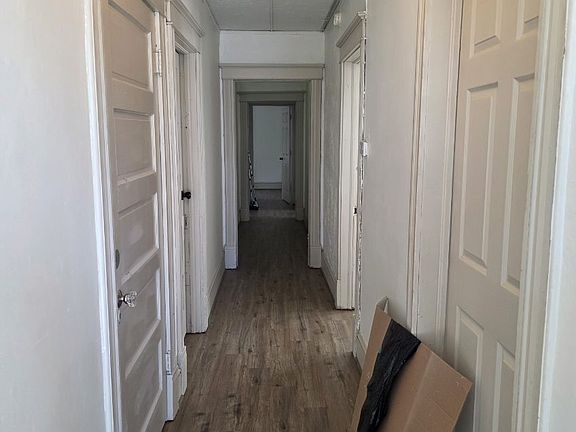 4th image of 35 Linden Street