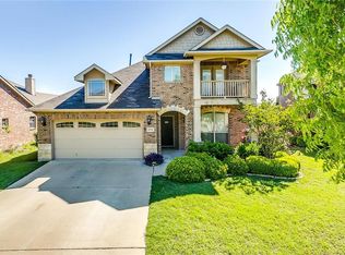 8004 Laurel Oak Dr, Fort Worth, TX 76131