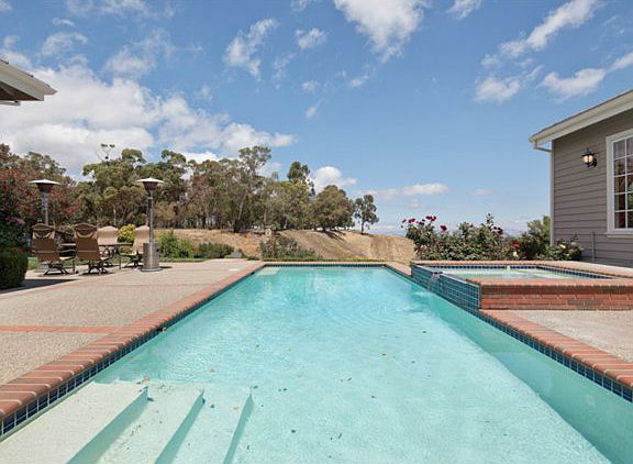 4th image of 22219 Hammond Way