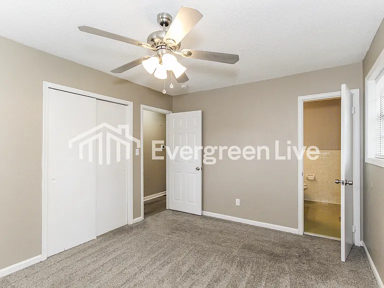 3016 Kathy Ln — Photo 8
