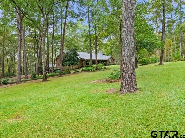 3025 Great Oaks Cir, Tyler, TX 75703