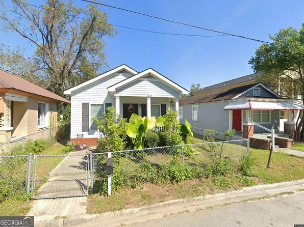 1328 New Castle St, Savannah, GA 31415