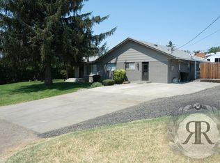506 Cherry Ln, Grandview, WA 98930