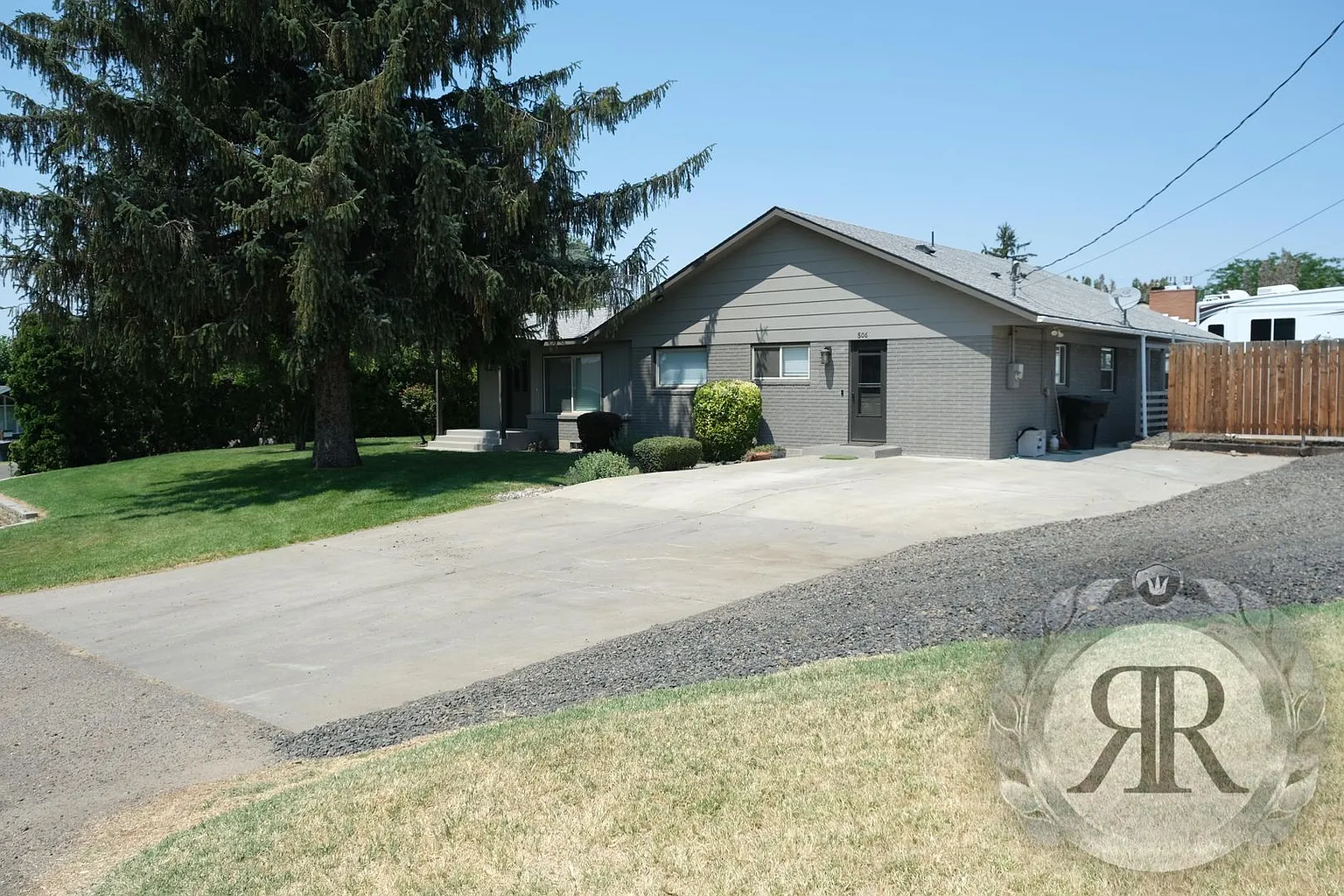 506 Cherry Ln photo 1