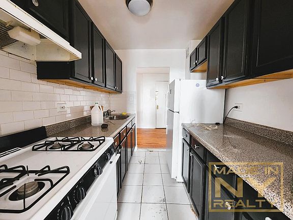 4th image of 1625 Rockaway Pkwy #7O