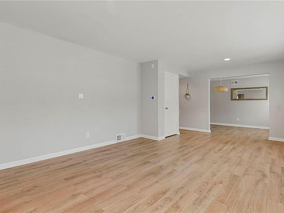 4th image of 7706 Norwood Dr