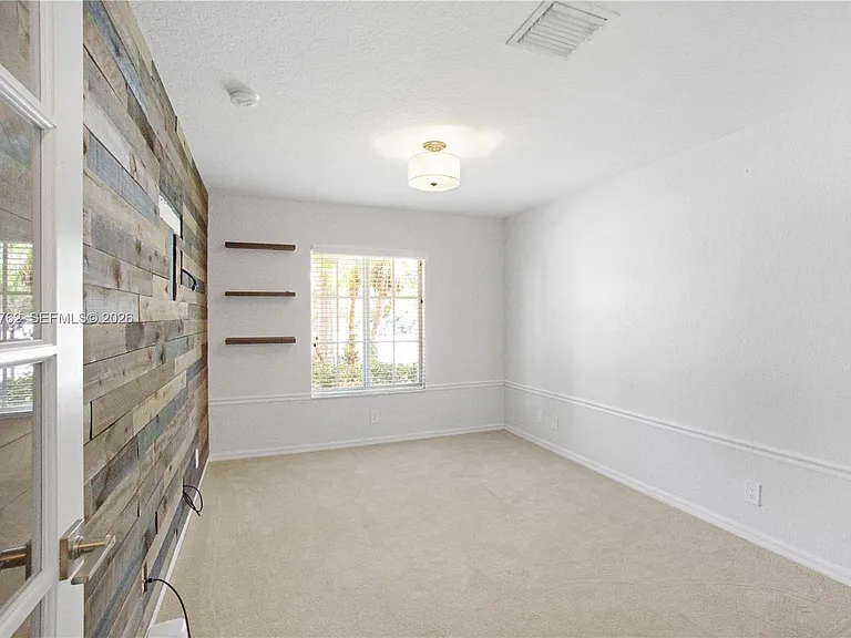 5603 SE Graham Dr — Photo 29