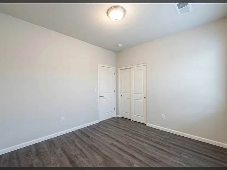 14357 Leiden Dr — Photo 8