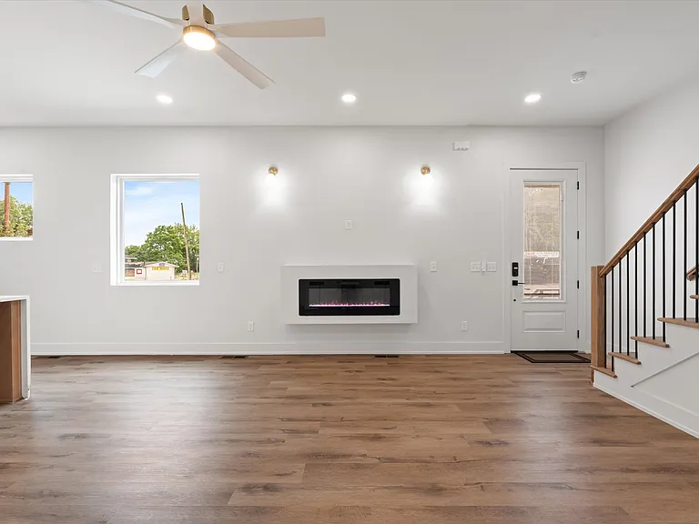 1818 Dr Db Todd Jr Blvd #C — Photo 16