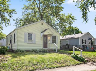 566 N 10th Ave, Kankakee, IL 60901