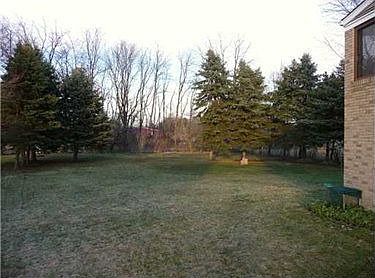 4th image of 402 Brookston Dr