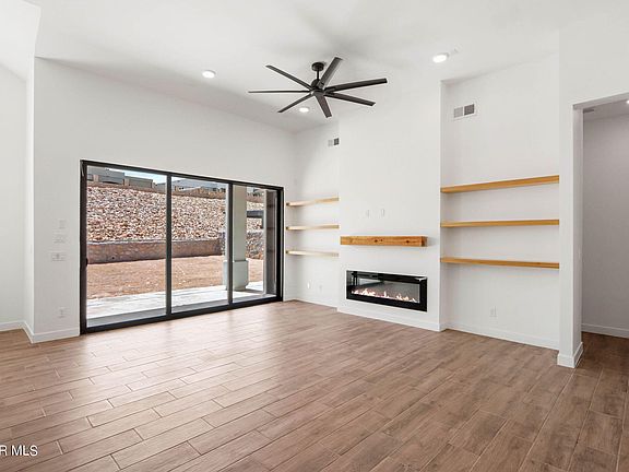 4th image of 804 Croydon Pl