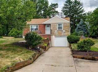 8715 Remington Dr, Pittsburgh, PA