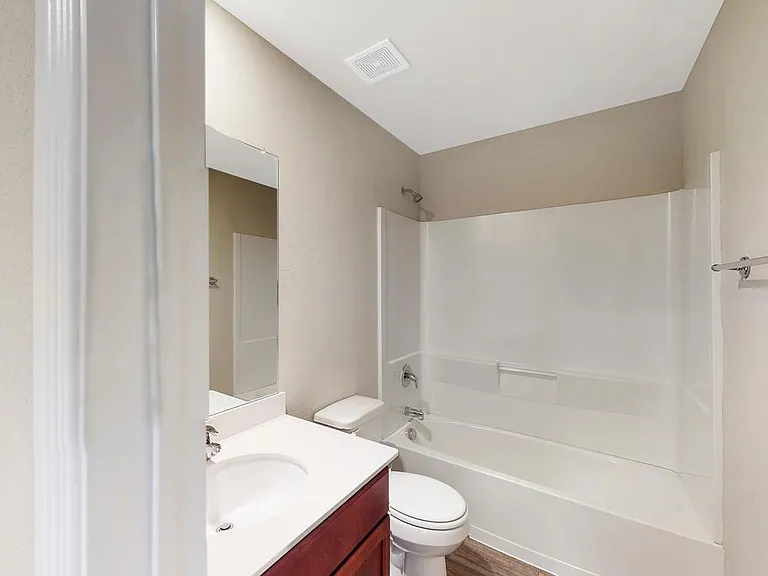 404 Bronze Forest Dr — Photo 10
