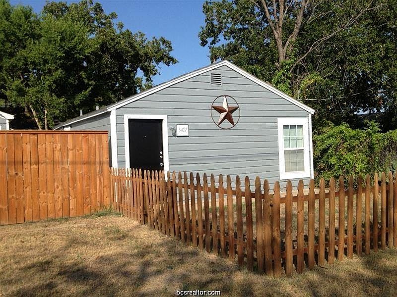 1st image of 3109 Maloney Ave #A