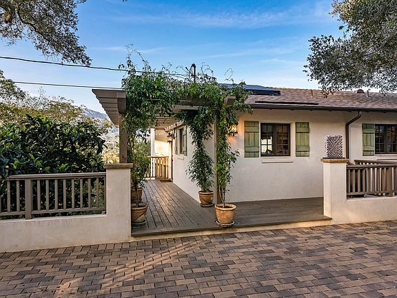 3rd image of 1150 Bel Air Dr