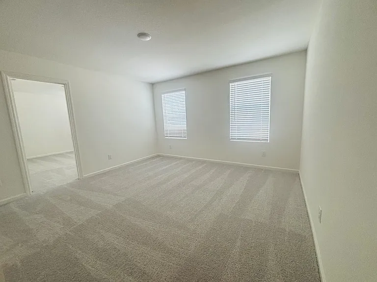9445 Beryl Ln — Photo 10