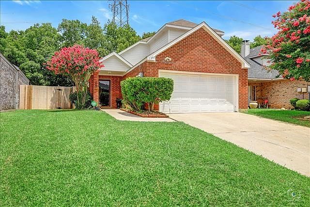1st image of 1397 Mimosa Ln
