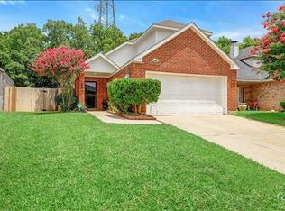 1397 Mimosa Ln, Lewisville, TX 75077