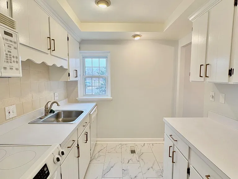 2891 S Abingdon St #A2 — Photo 11