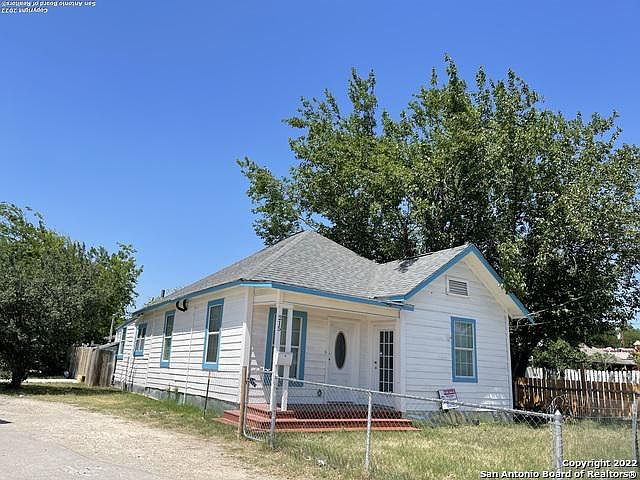 1st image of 215 Aransas Ave