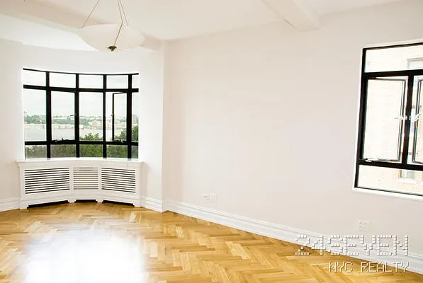 Rented by 24 7 NYC Realty Inc. | media 33