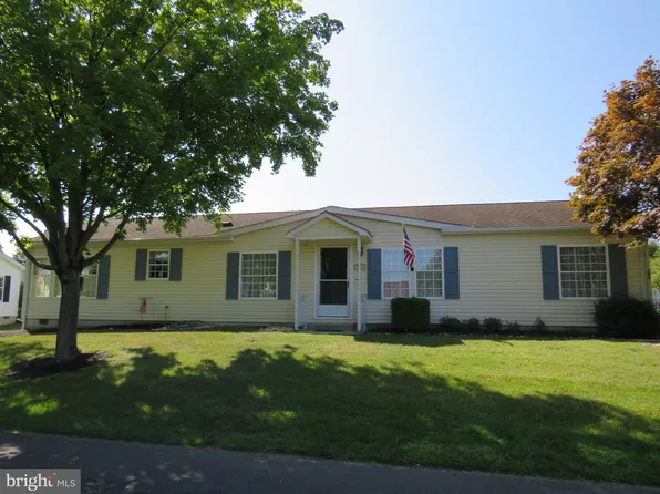 184 Hummingbird Ct S, New Hope, PA 18938