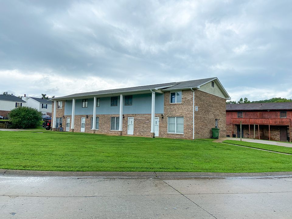 1st image of 3015 Aspen Dr APT 125