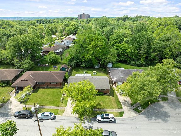 2nd image of 5615 Leafwood Dr