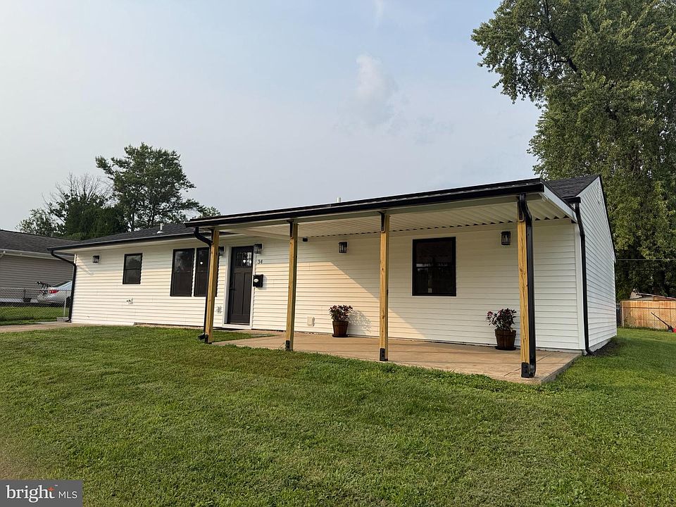 1st image of 34 Mistletoe Ln