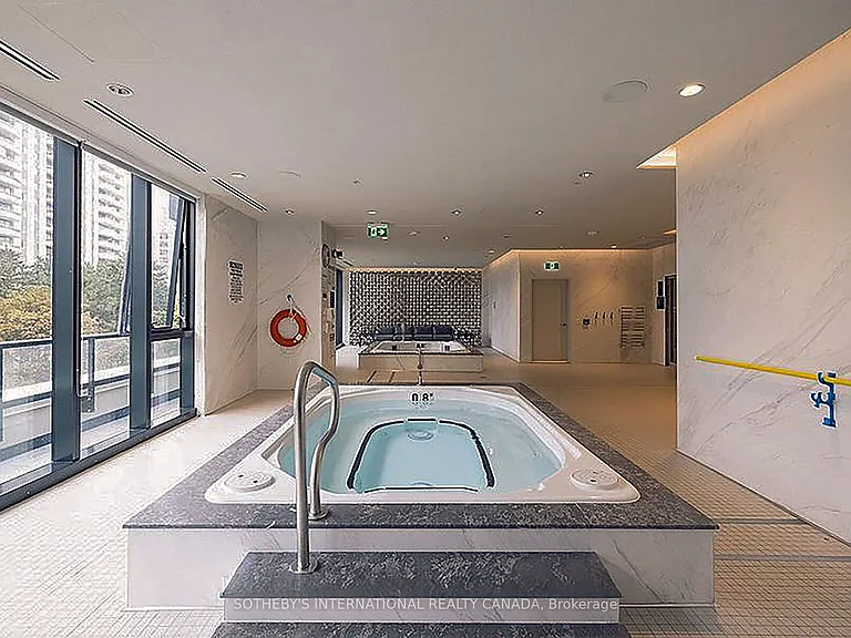 585 Bloor St E #4022 — Photo 23
