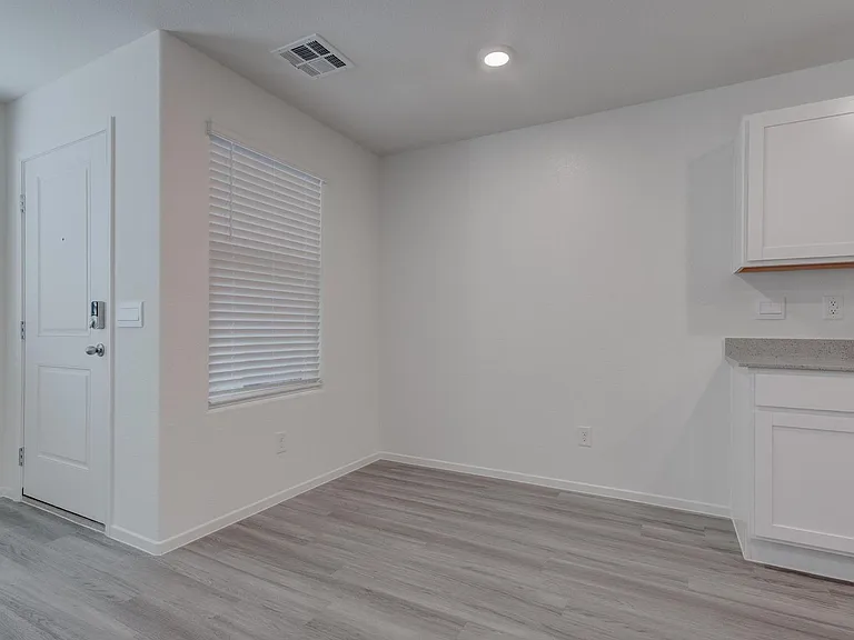 7371 Craig Cove Ct — Photo 7